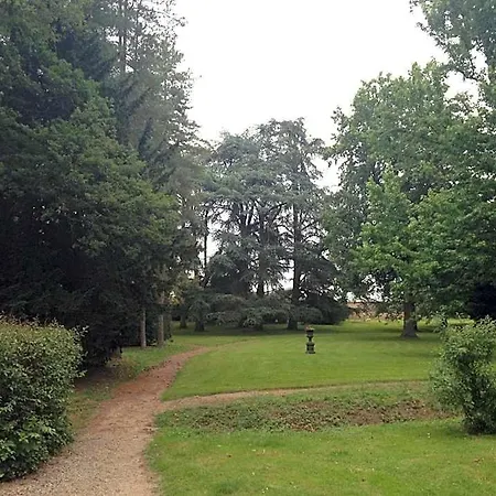 Chateau De Villars