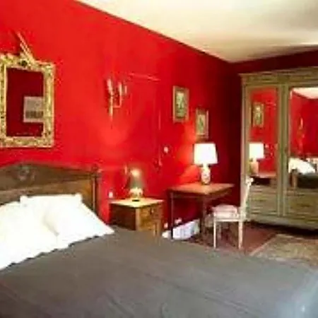 Chateau De Villars 3*