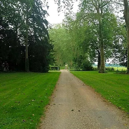 Chateau De Villars