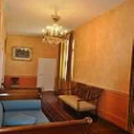 Chateau De Villars Frühstückspension