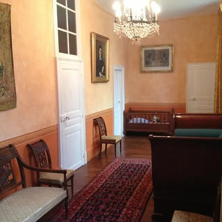 Chateau De Villars Bed and breakfast 3*