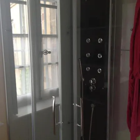 Chateau De Villars Bed and breakfast 3*